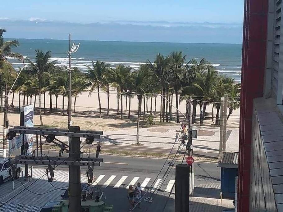 Kitnet A 20 Metros Da Praia Praia Grande  Exterior foto